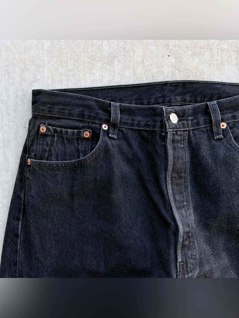 Vintage Levi’s 501 Jeans Made In USA Button Fly Black Hidden Rivets